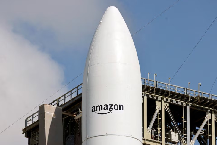 Amazon Seals $11.6 Billion Globalstar Deal to Rival Starlink in Satellite Internet Race